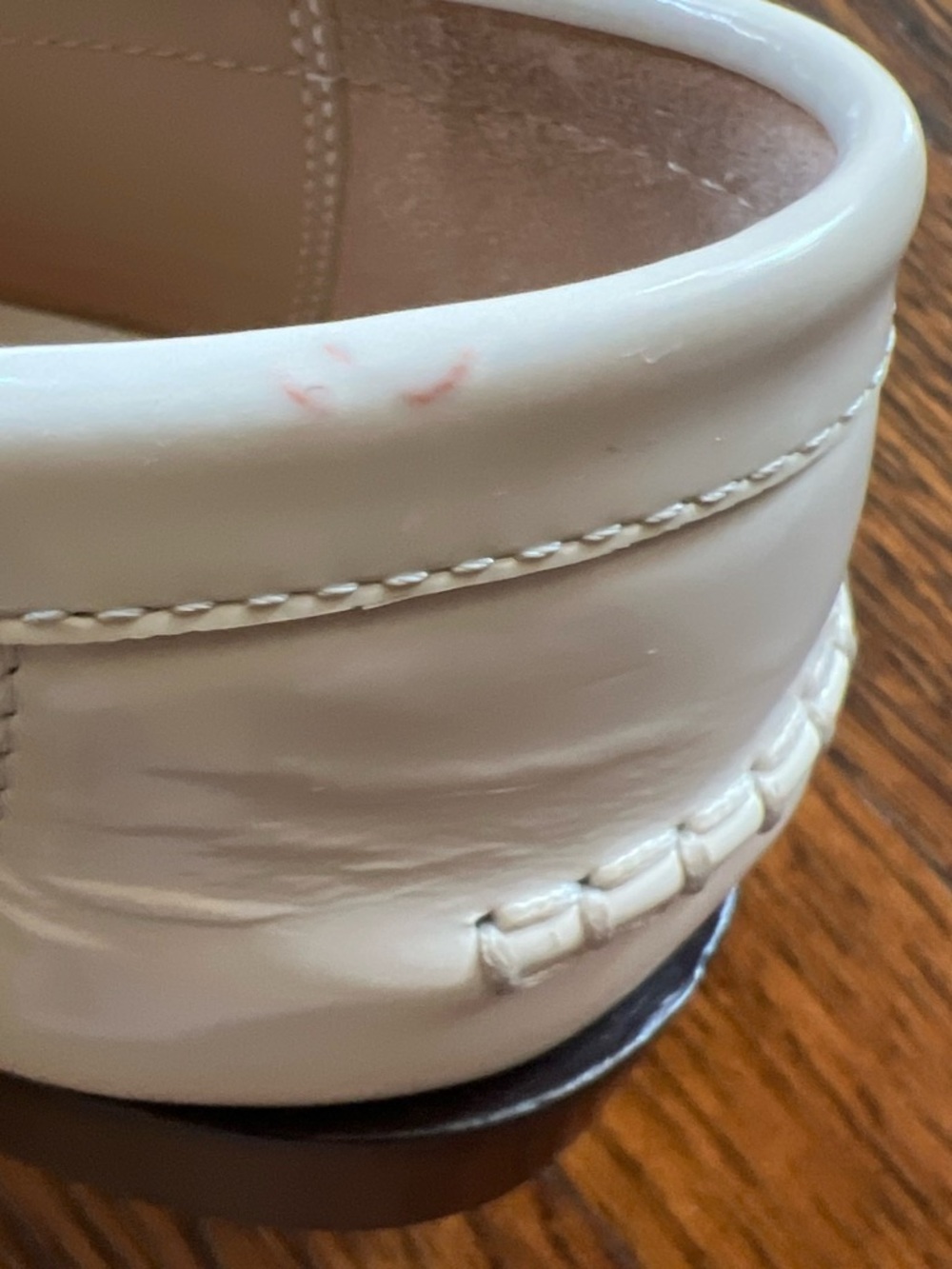Ferragamo Ivory Patent Loafers with horse bit buckle detailing. Size 8. - Picture 10 of 11